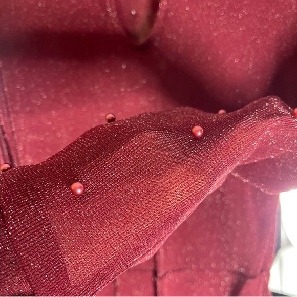 NWT CHOCOLATE USA BURGUNDY PEARL STUDDED METALLIC KNIT BODYSUIT, LONG SLEEVED. - Picture 6 of 7